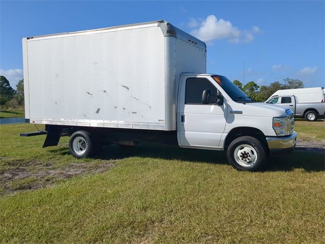 2017 Ford E-Series Base