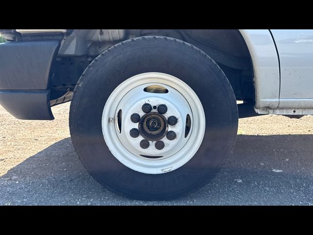 2017 Ford E-Series Base