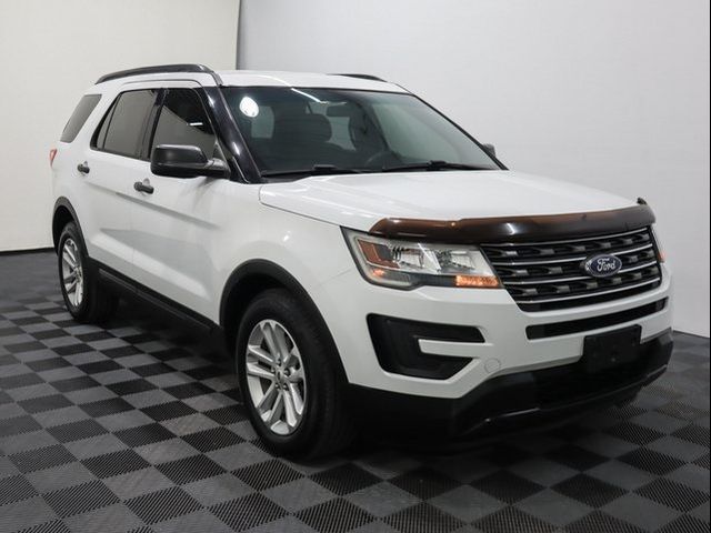 2017 Ford Explorer Base