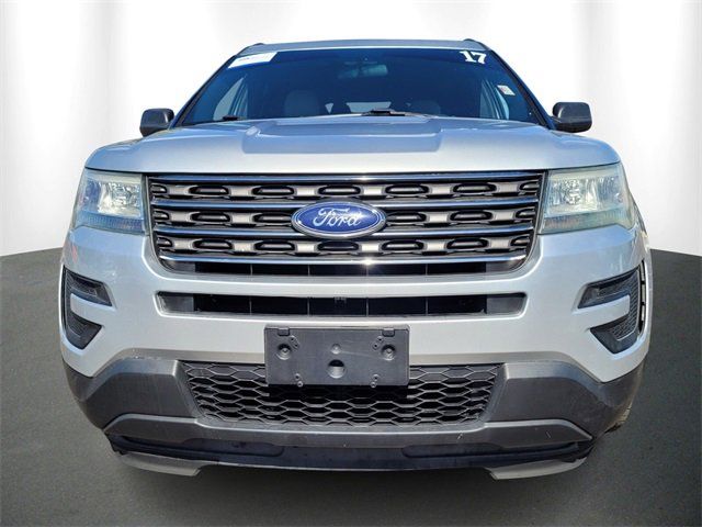 2017 Ford Explorer Base