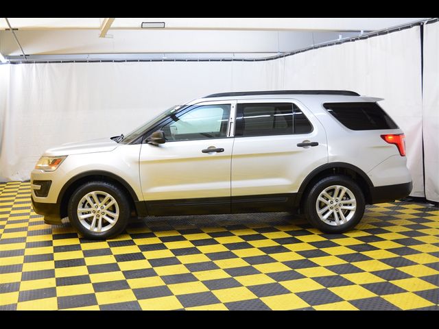 2017 Ford Explorer Base