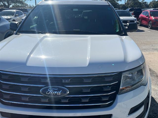 2017 Ford Explorer Base