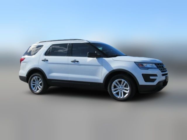 2017 Ford Explorer Base