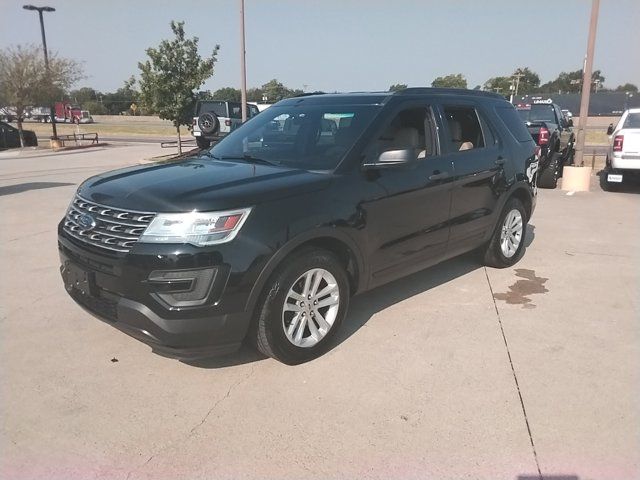 2017 Ford Explorer Base