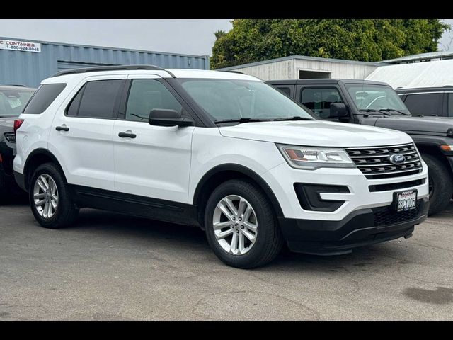 2017 Ford Explorer Base