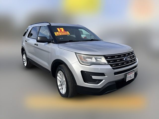 2017 Ford Explorer Base