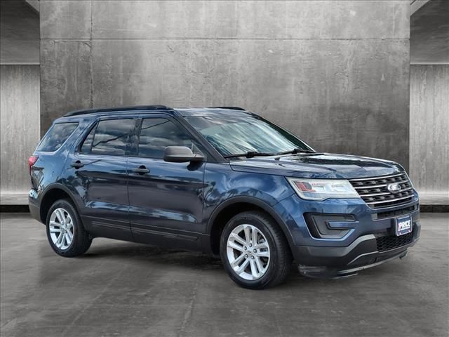 2017 Ford Explorer Base