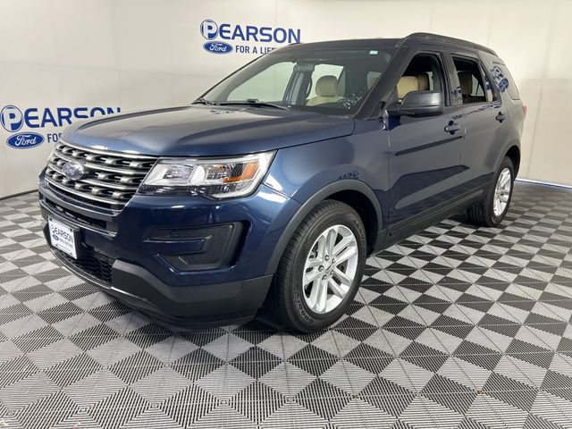 2017 Ford Explorer Base