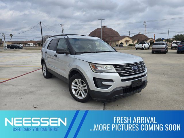 2017 Ford Explorer Base