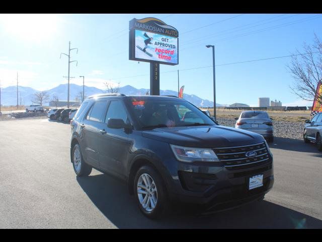 2017 Ford Explorer Base