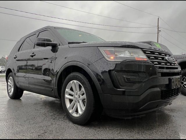 2017 Ford Explorer Base