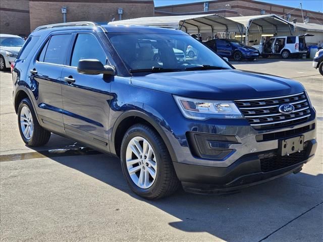 2017 Ford Explorer Base