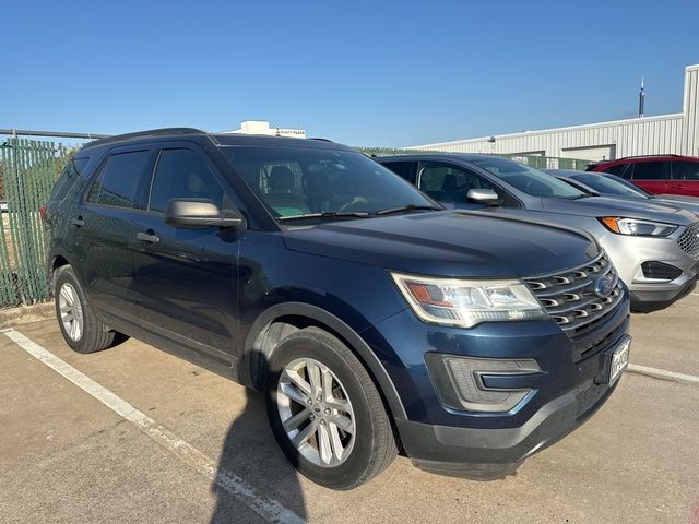 2017 Ford Explorer Base