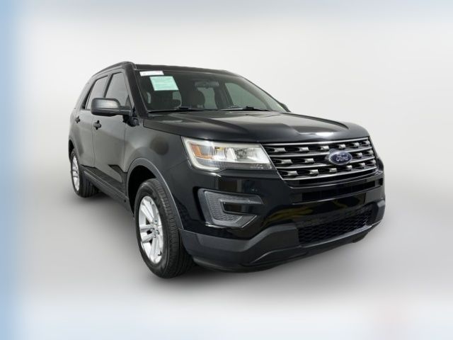 2017 Ford Explorer Base