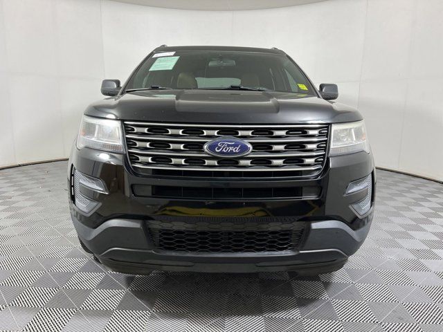 2017 Ford Explorer Base