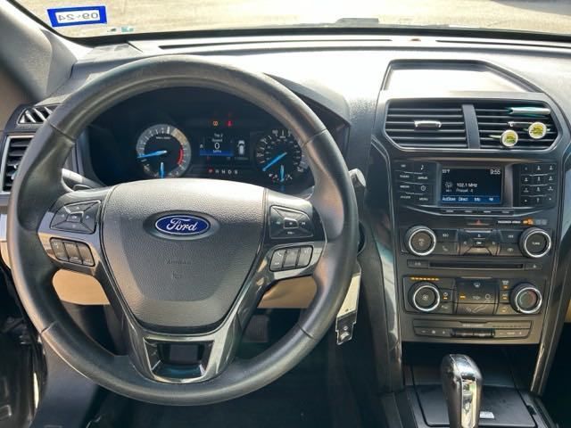 2017 Ford Explorer Base