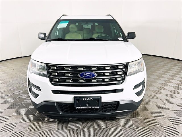 2017 Ford Explorer Base