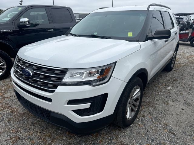 2017 Ford Explorer Base