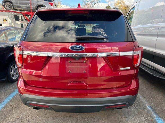 2017 Ford Explorer Base