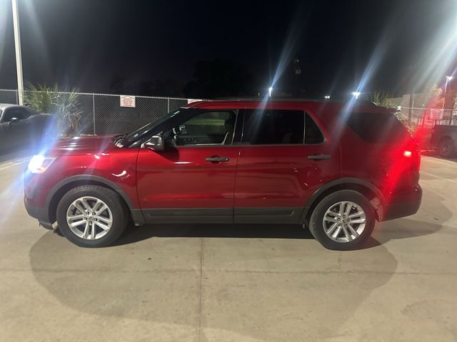 2017 Ford Explorer Base