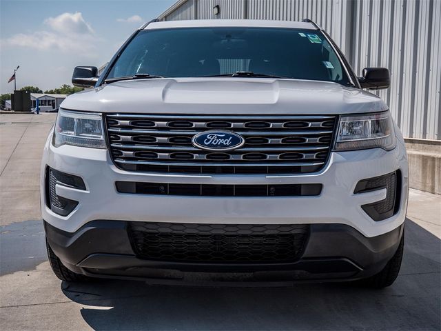 2017 Ford Explorer Base