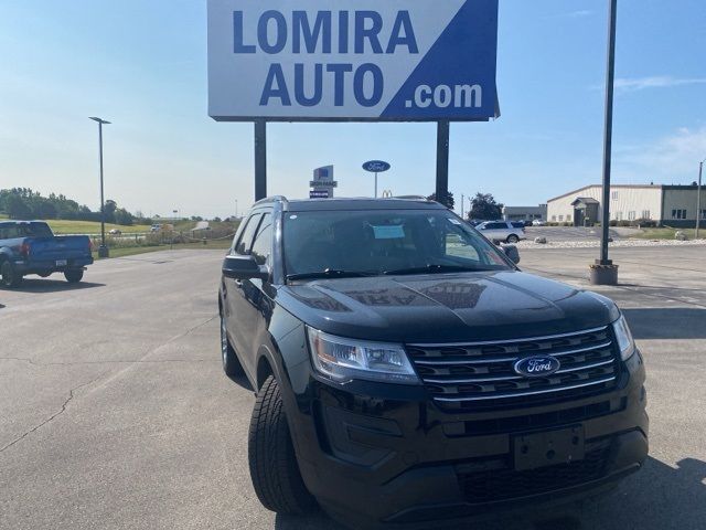 2017 Ford Explorer Base