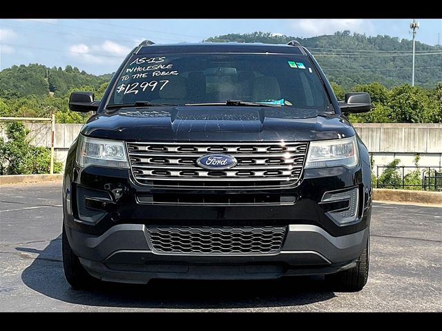 2017 Ford Explorer Base