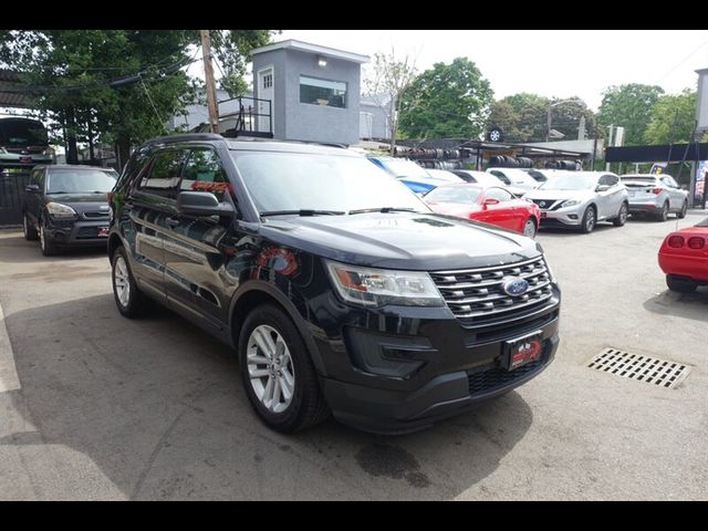 2017 Ford Explorer Base