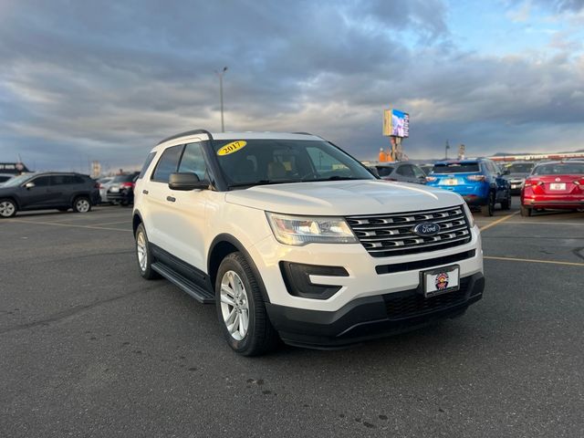 2017 Ford Explorer Base