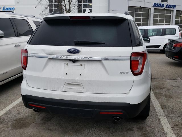 2017 Ford Explorer Base