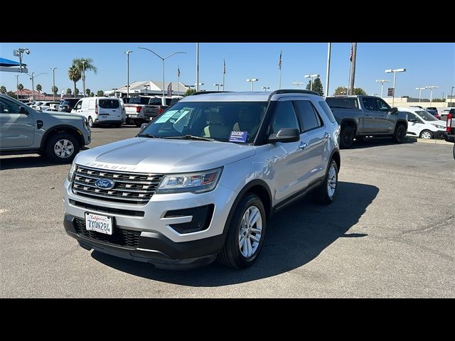 2017 Ford Explorer Base