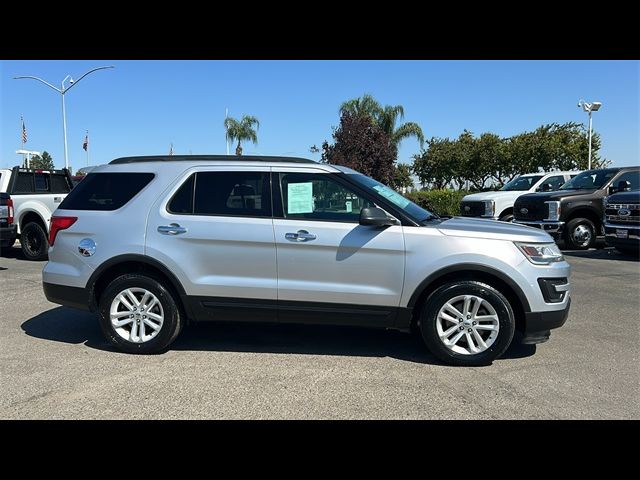 2017 Ford Explorer Base