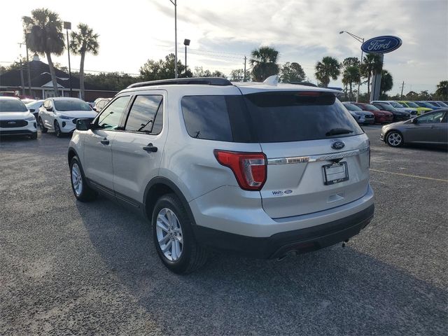 2017 Ford Explorer Base