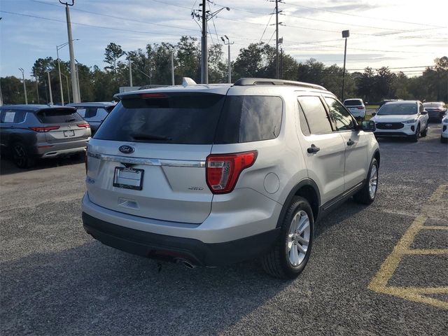 2017 Ford Explorer Base