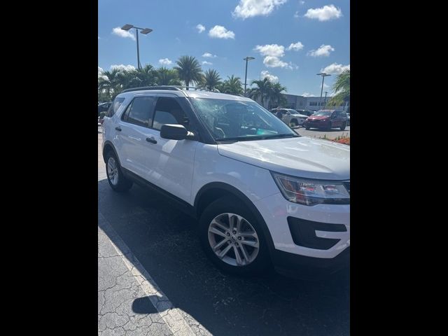 2017 Ford Explorer Base