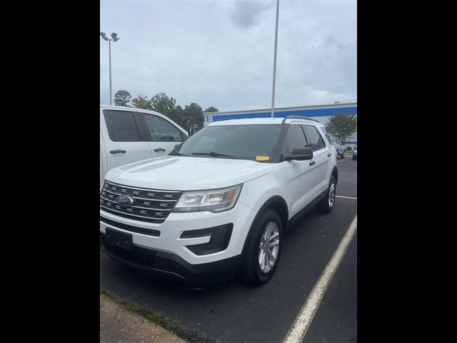 2017 Ford Explorer Base