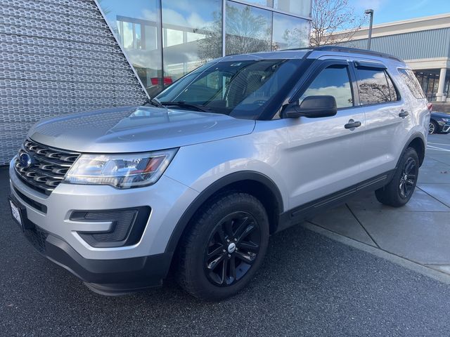 2017 Ford Explorer Base