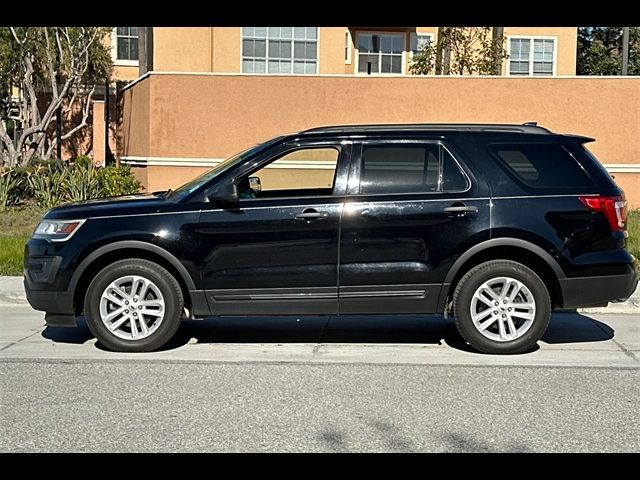 2017 Ford Explorer Base