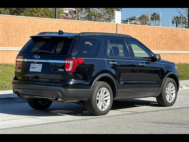 2017 Ford Explorer Base