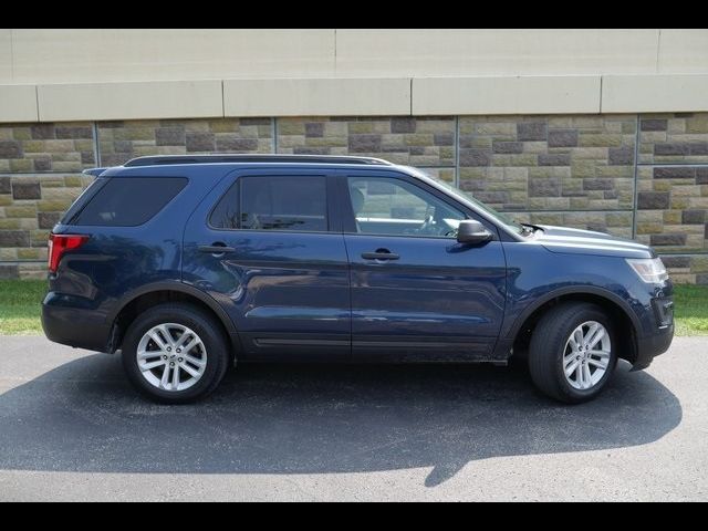 2017 Ford Explorer Base