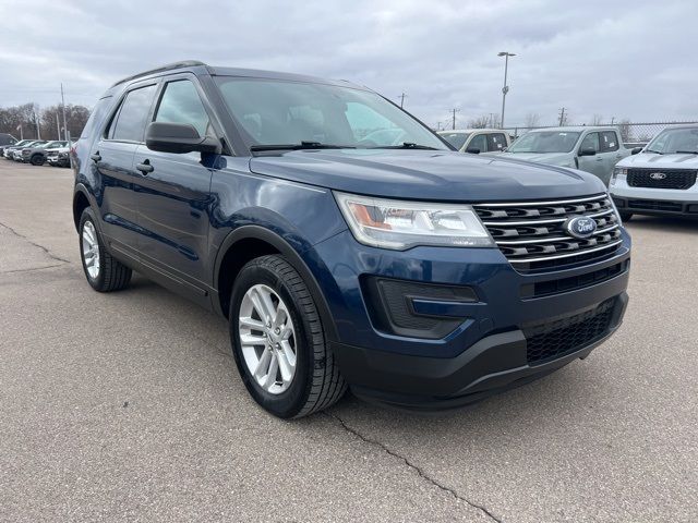 2017 Ford Explorer Base