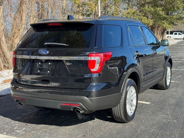 2017 Ford Explorer Base