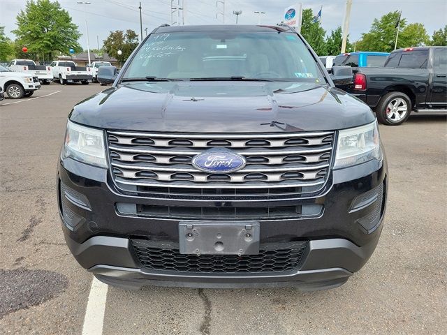 2017 Ford Explorer Base