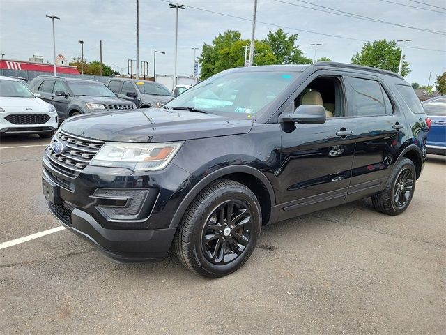 2017 Ford Explorer Base