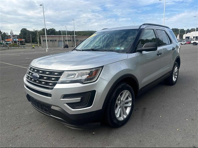 2017 Ford Explorer Base