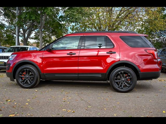 2017 Ford Explorer Base