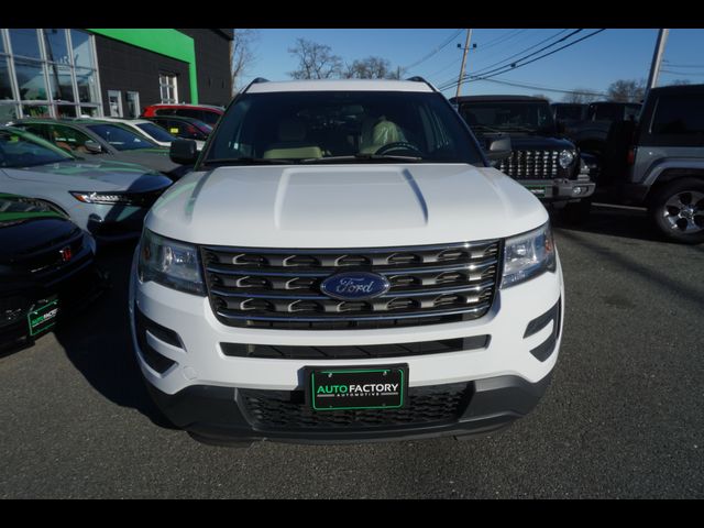 2017 Ford Explorer Base