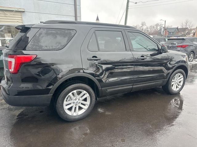 2017 Ford Explorer Base
