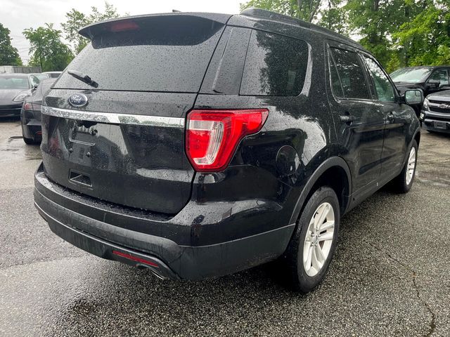 2017 Ford Explorer Base