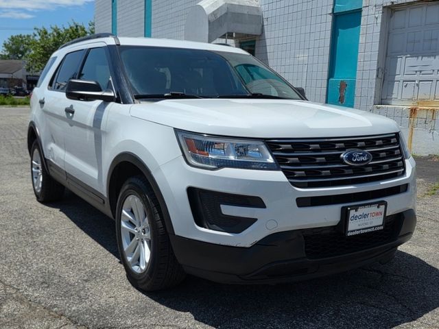 2017 Ford Explorer Base